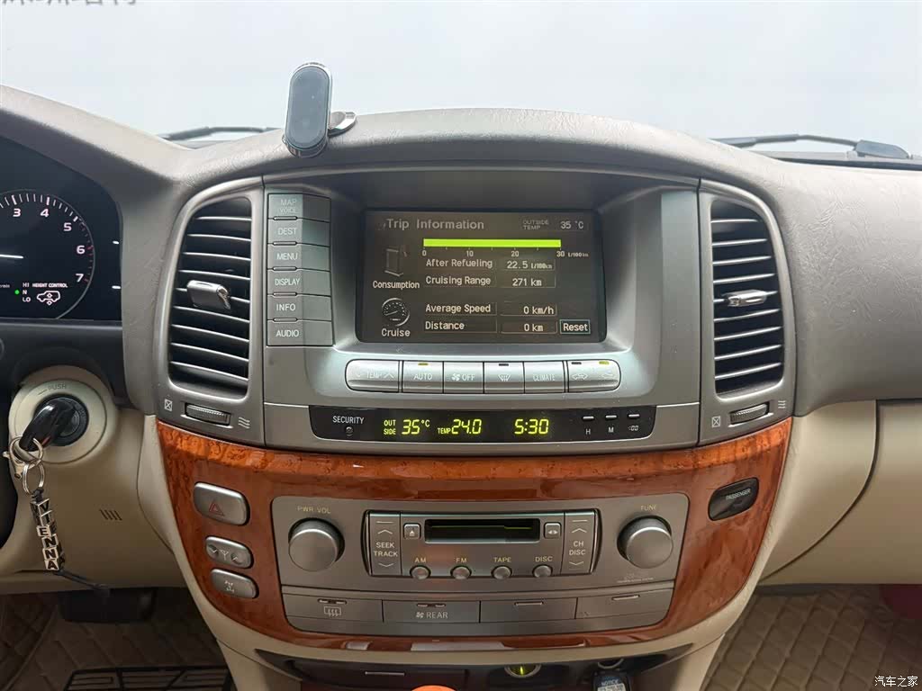 Lexus LX, 2006 17