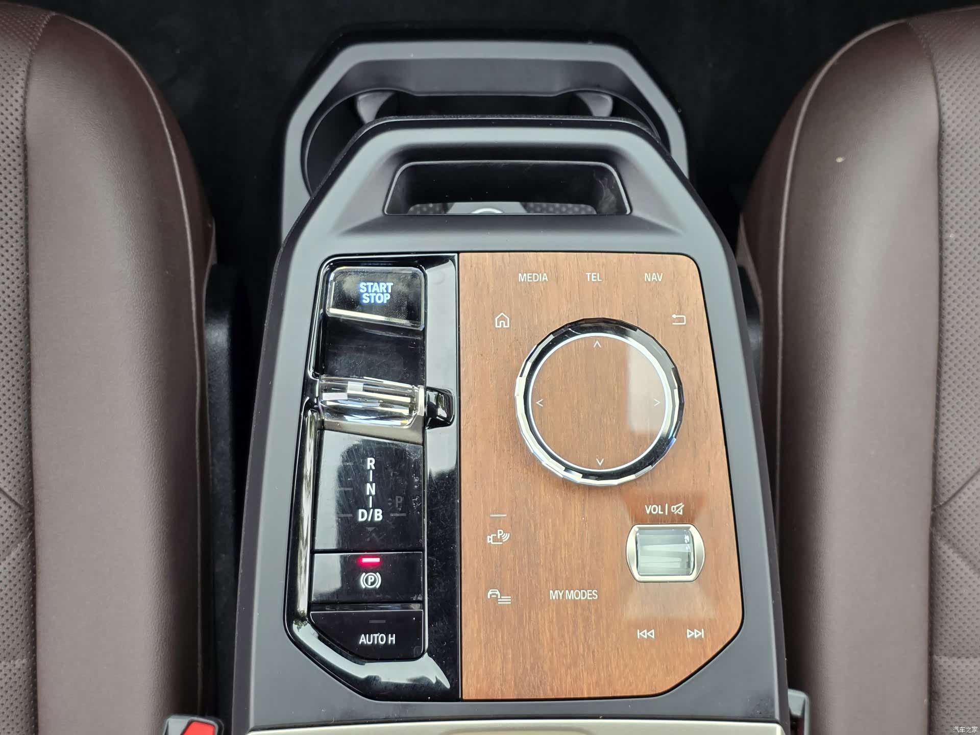 BMW iX, 2022 18