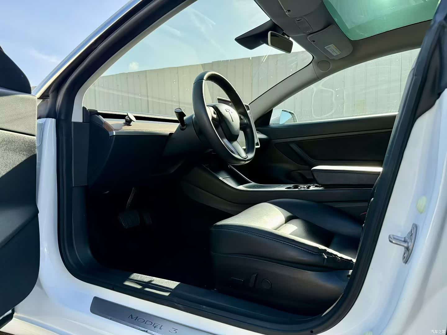 Tesla Model 3, 2020 4