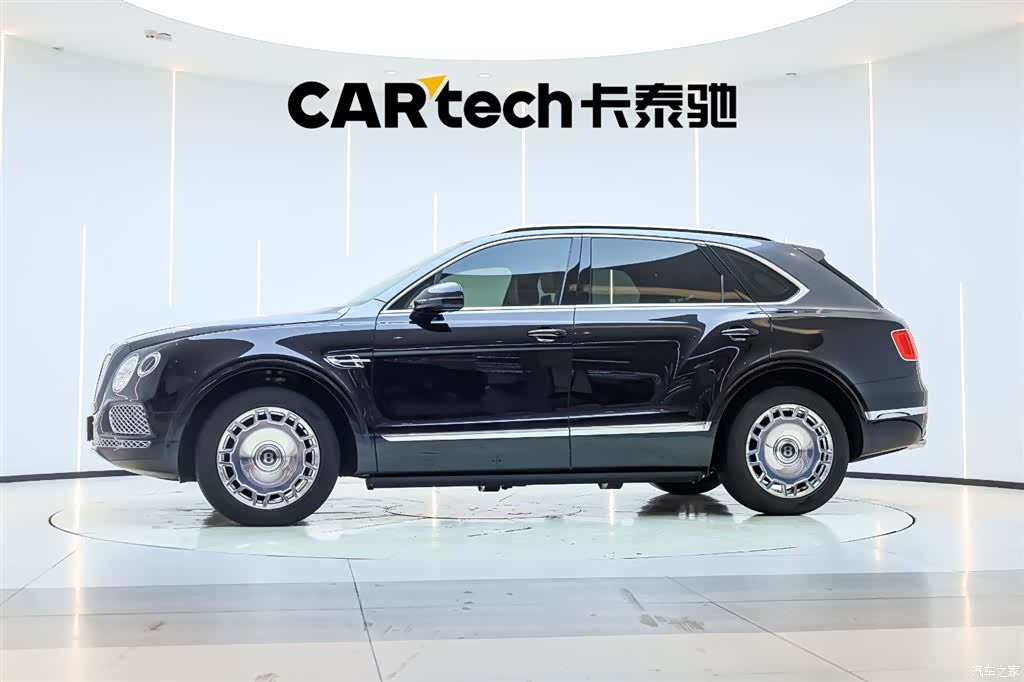 Bentley Bentayga, 2018 7