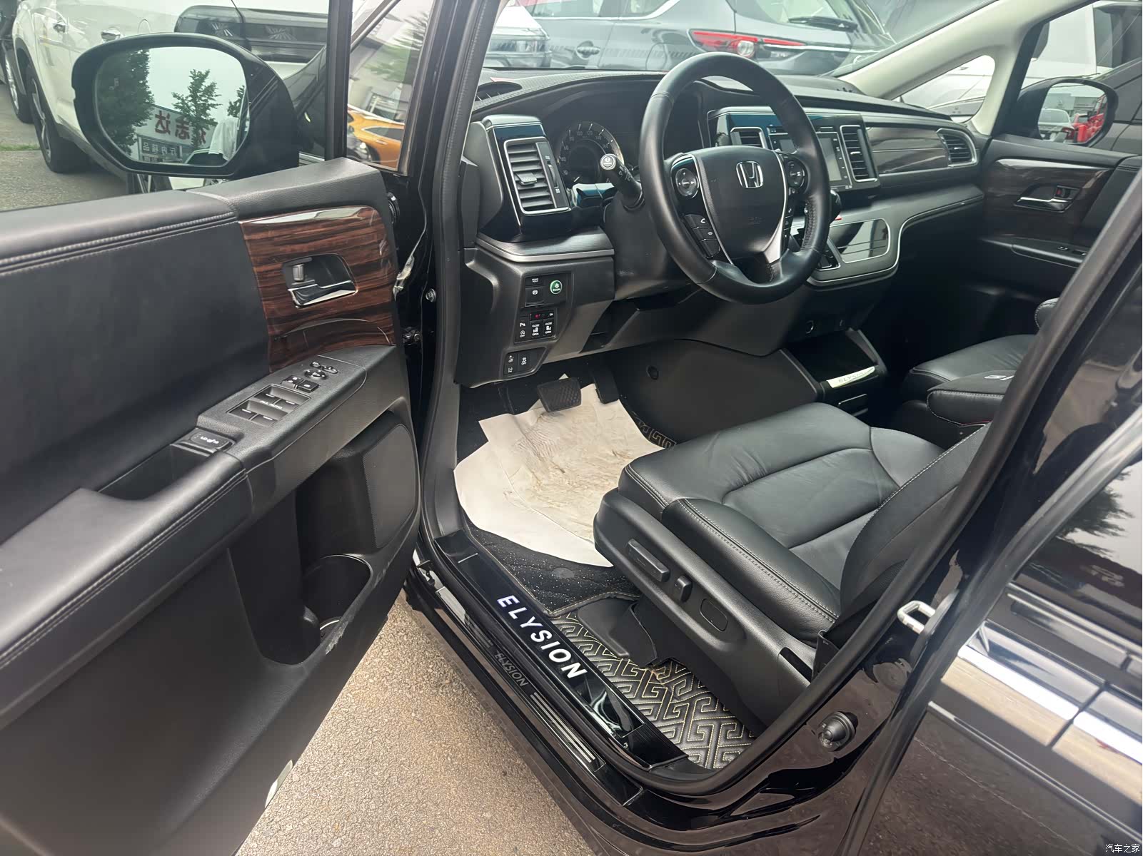 Honda Elysion, 2019 12