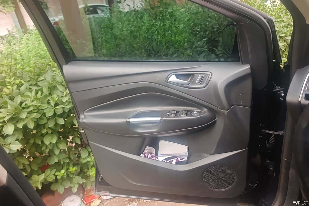 Ford Kuga, 2014 7