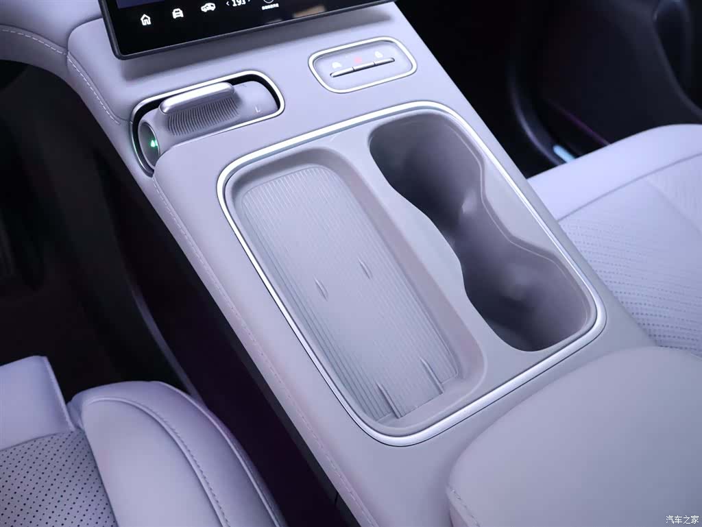 NIO EC6, 2024 12