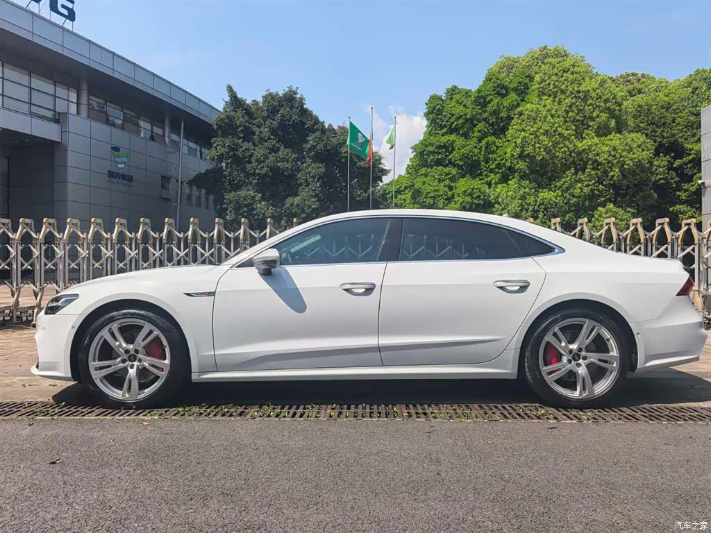Audi A7L, 2023 4