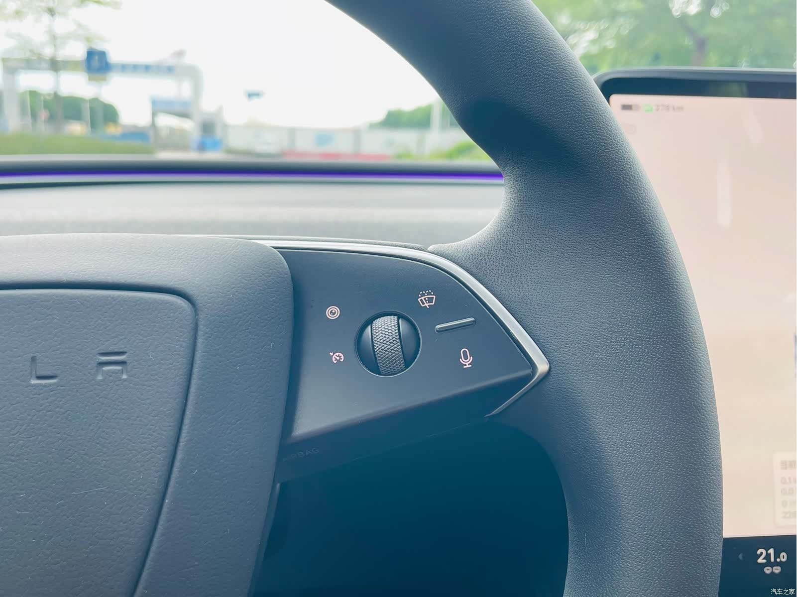 Tesla Model 3, 2024 22