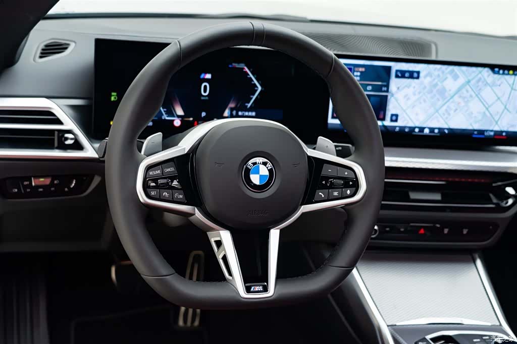 BMW 4 Series, 2025 11