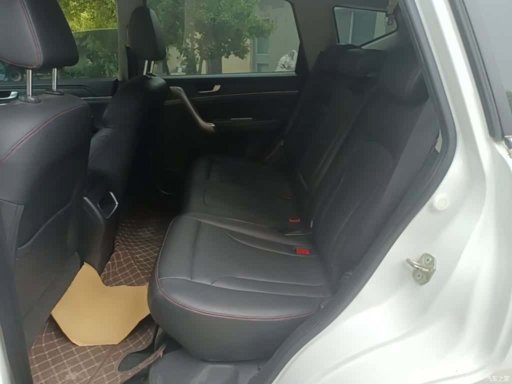Haval M6, 2017 17