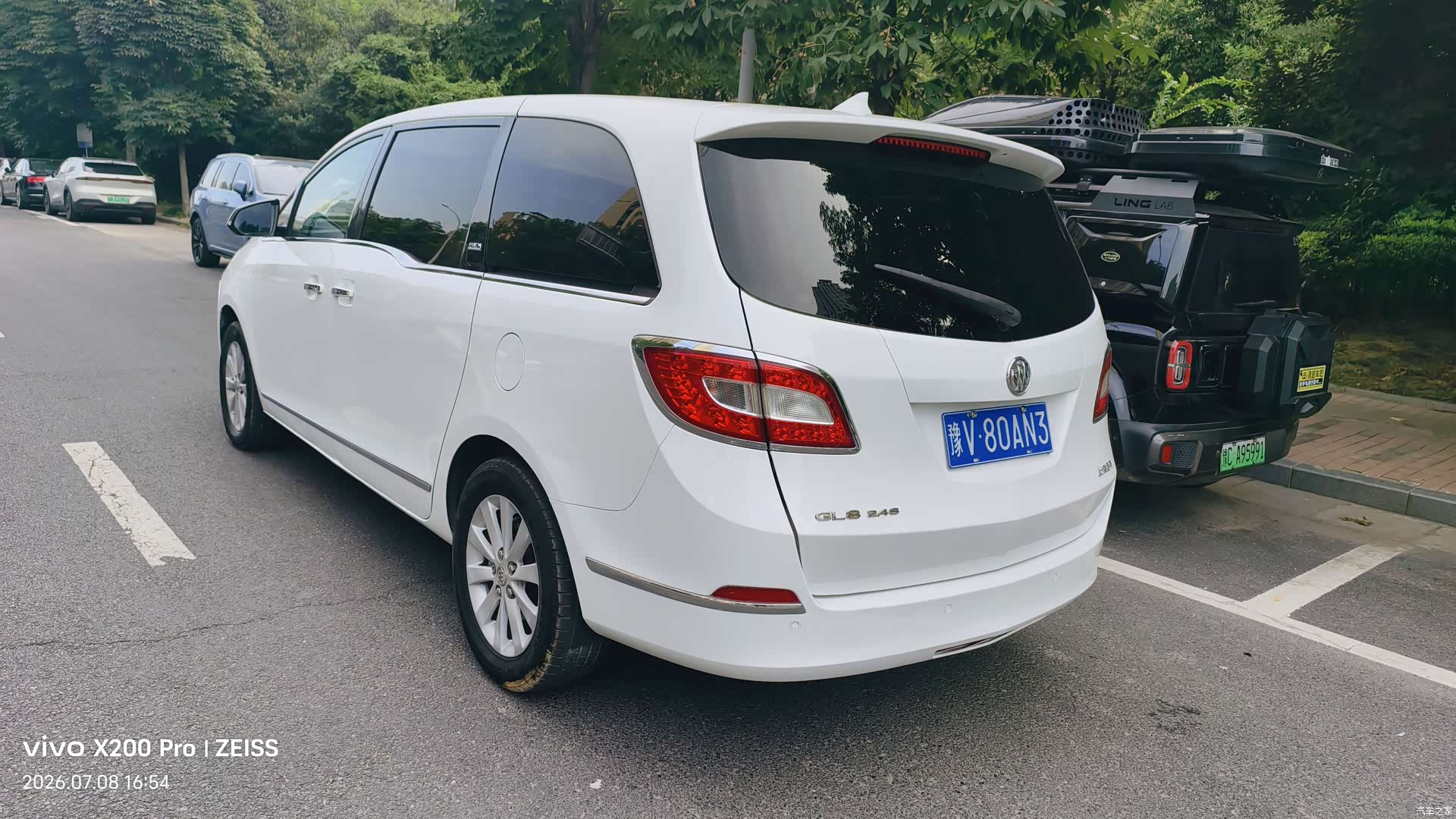 Buick GL8, 2013 4