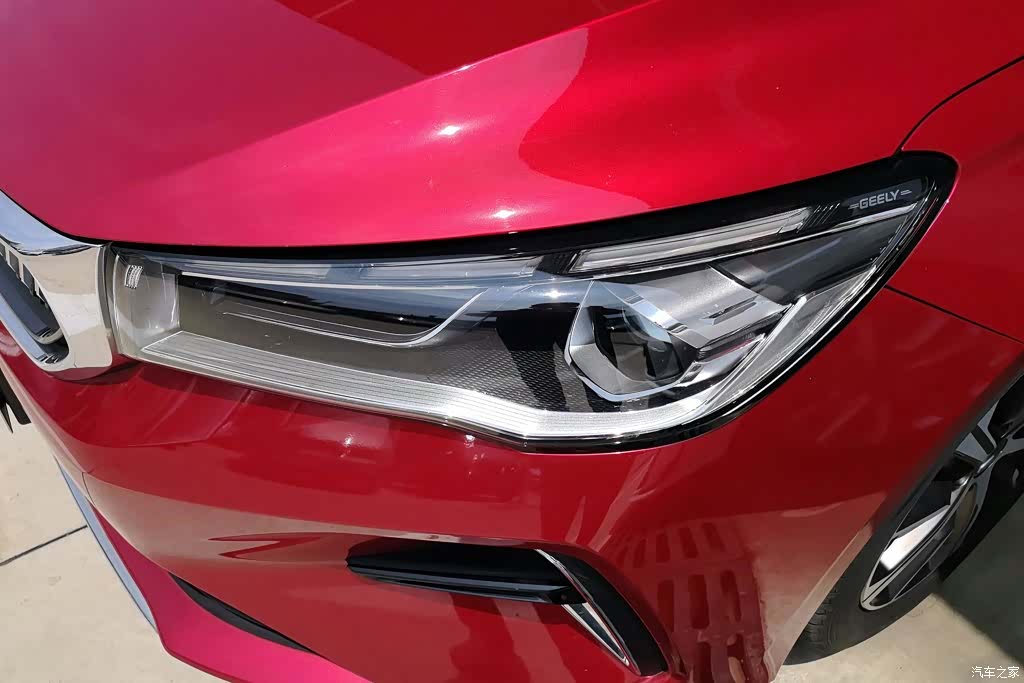 Geely Emgrand, 2021 все фото
