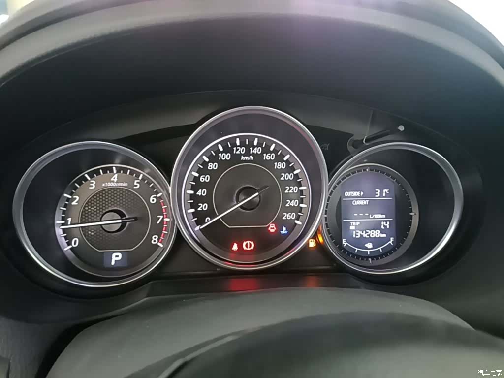 Mazda Atenza, 2016 12