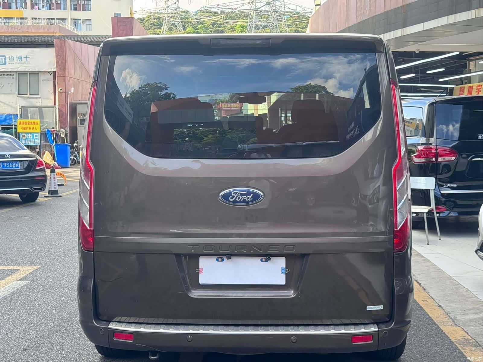 Ford Tourneo, 2017 все фото