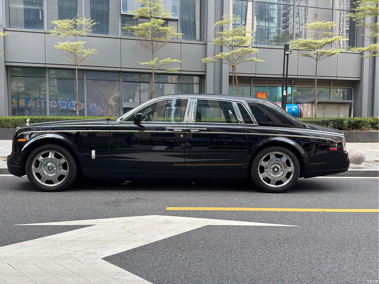 Rolls-Royce Phantom, 2010 12