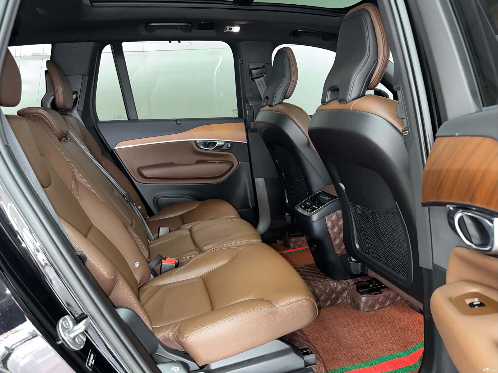 Volvo XC90, 2022 13