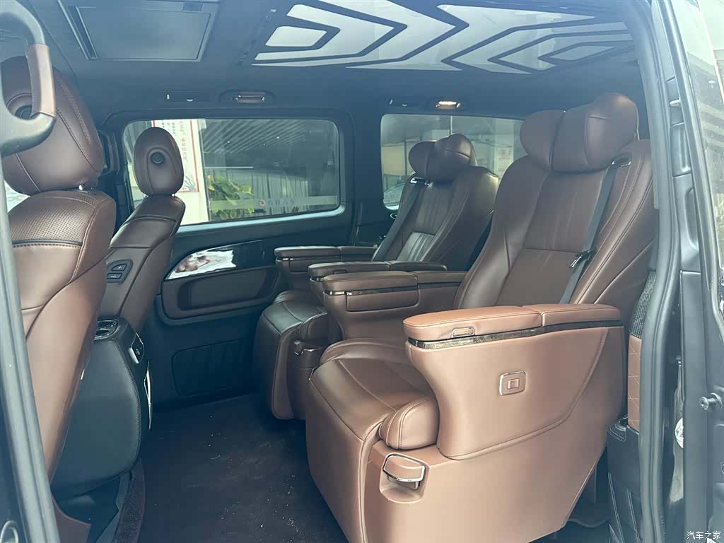 Mercedes-Benz V-Class, 2019 6