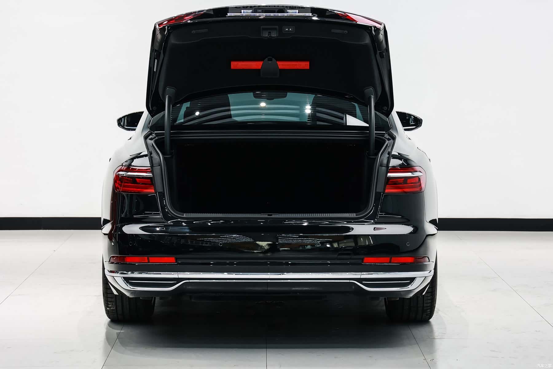 Audi A8L, 2022 14