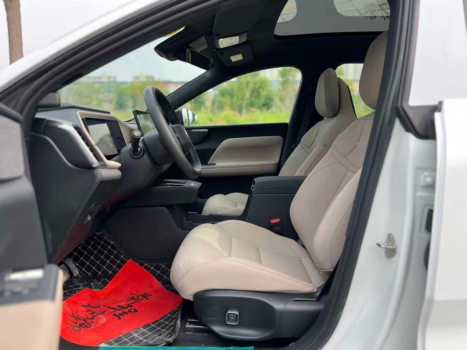 Volvo XC70, 2025 4