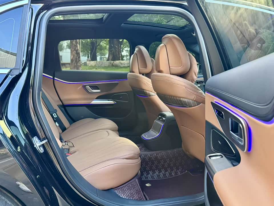 Mercedes-Benz E-class Mercedes-Benz E-class