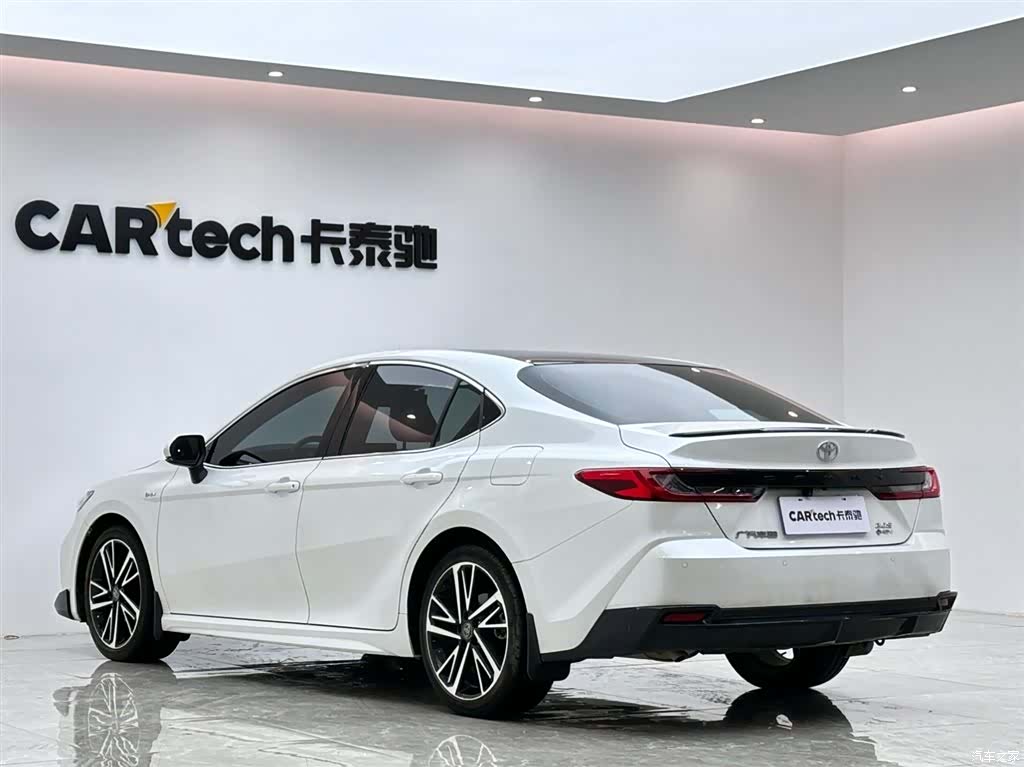 Toyota Camry, 2024 3