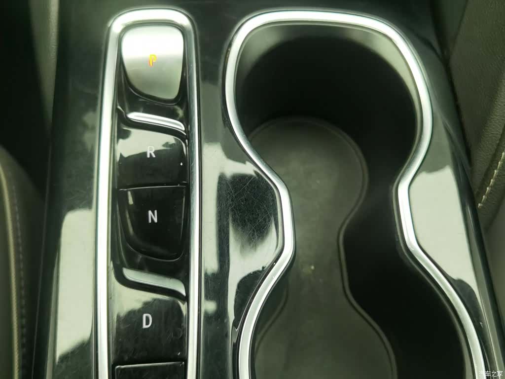 Buick Envision Plus, 2022 13