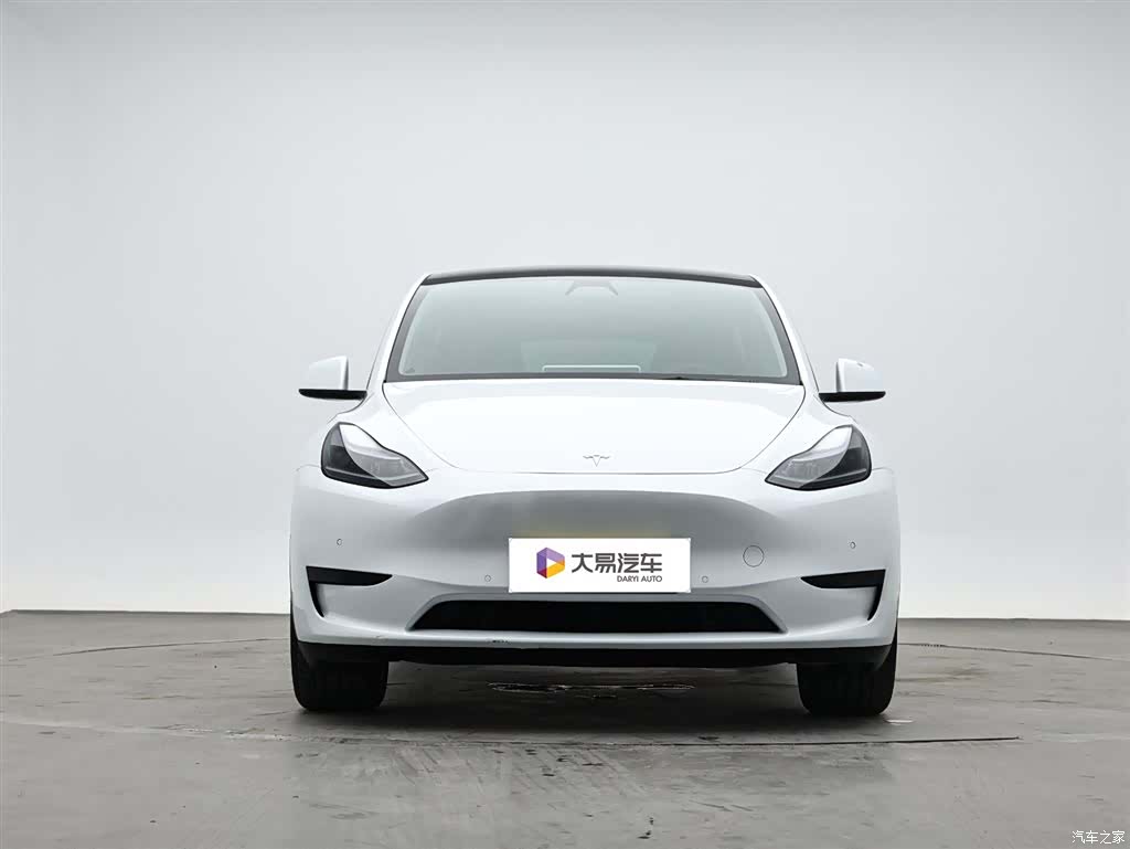 Tesla Model Y, 2023 2