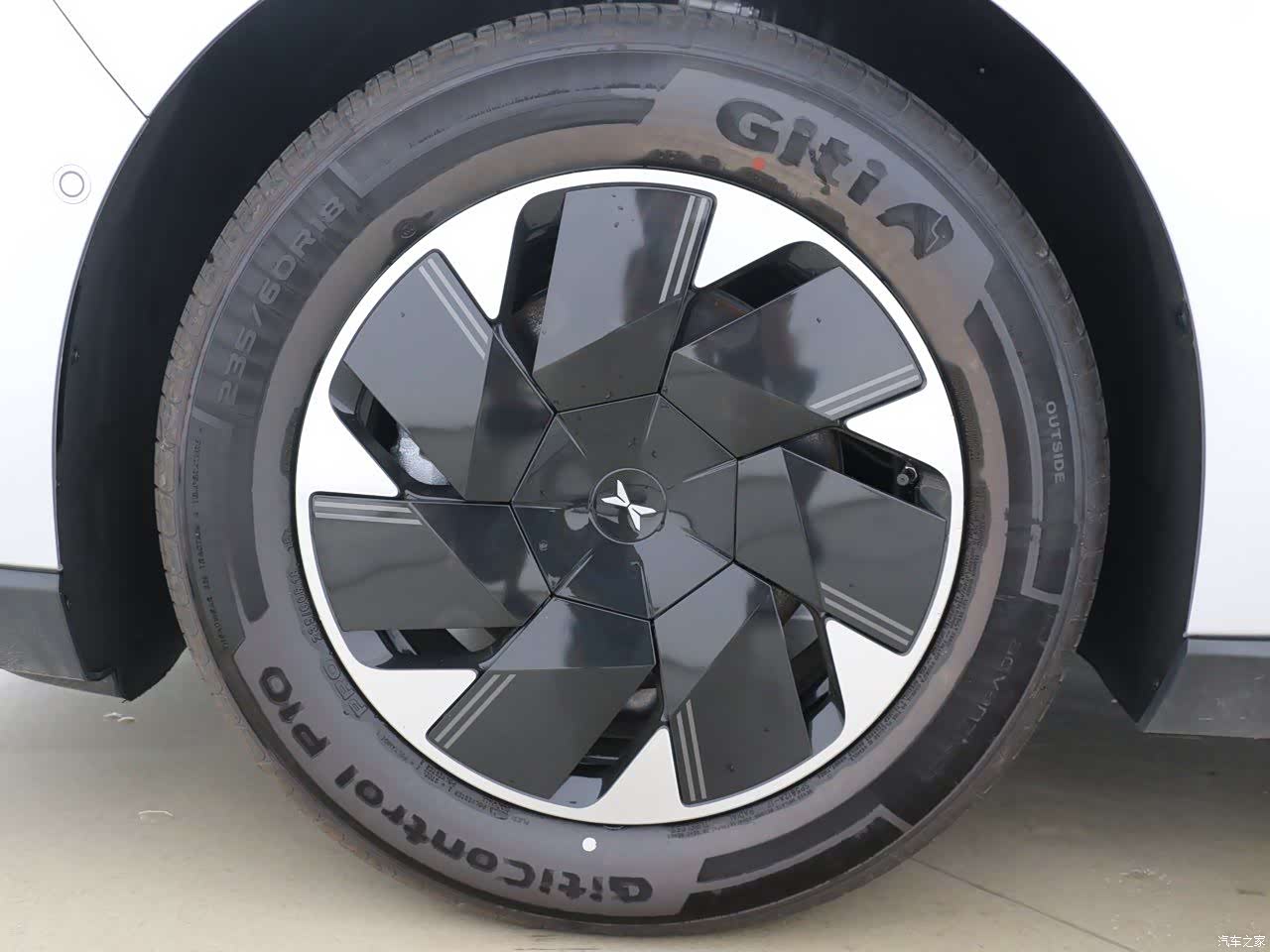 Xpeng P7, 2026 9