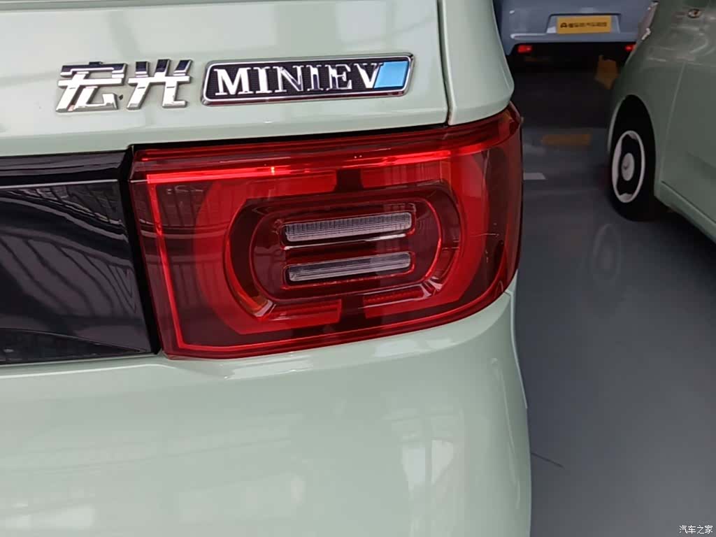Wuling MINIEV, 2021 8