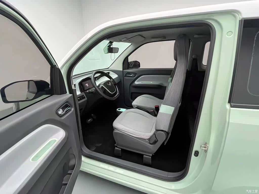Wuling MINIEV, 2021 15