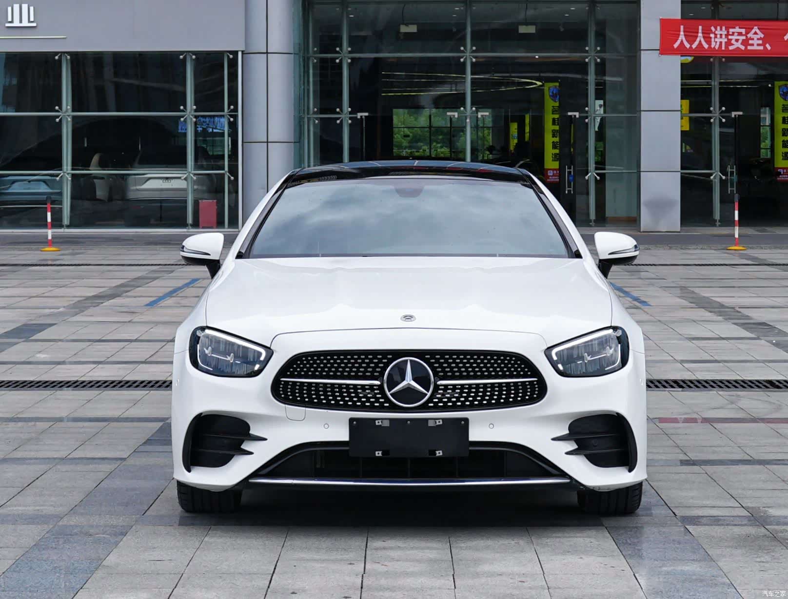 Mercedes-Benz E-Class, 2023 2