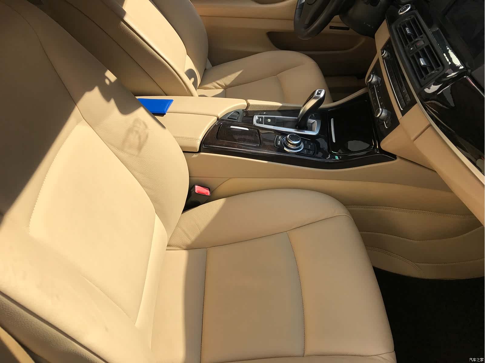 BMW 5 Series, 2012 14