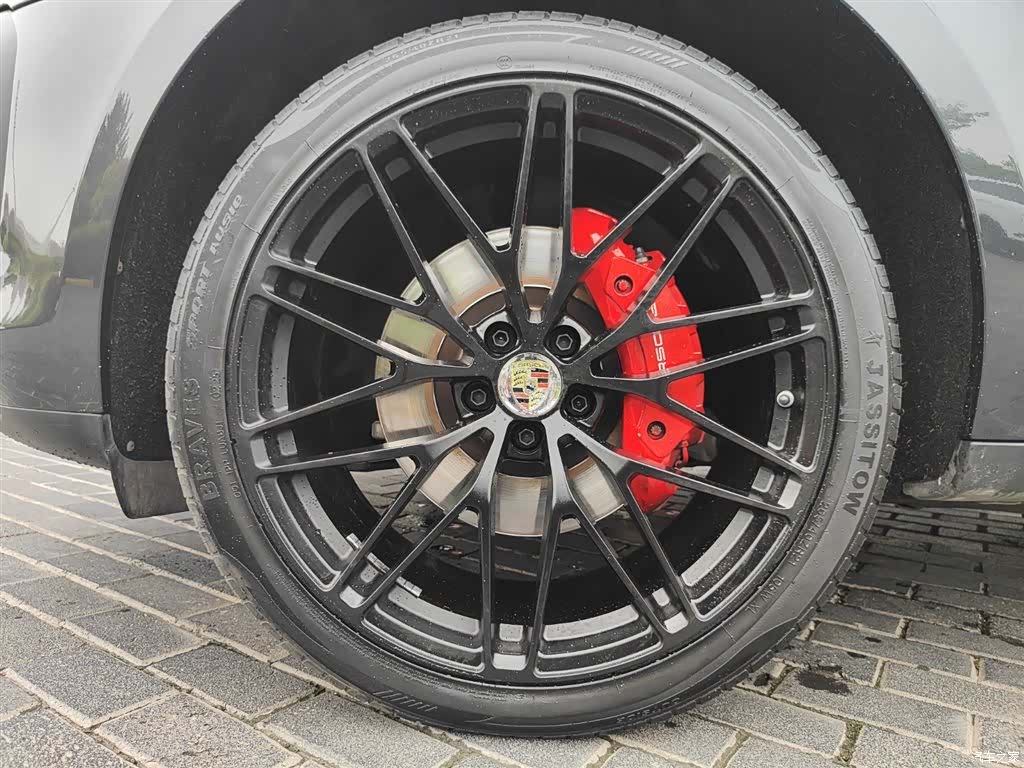 Porsche Macan, 2024 4