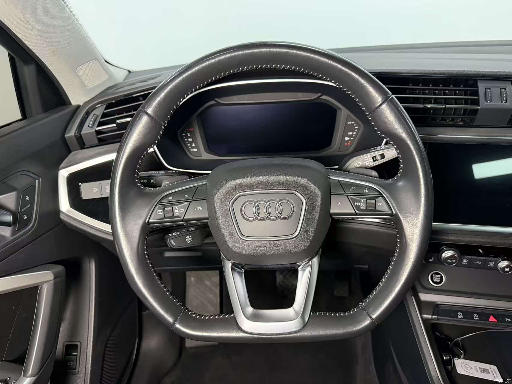 Audi Q3, 2022 16