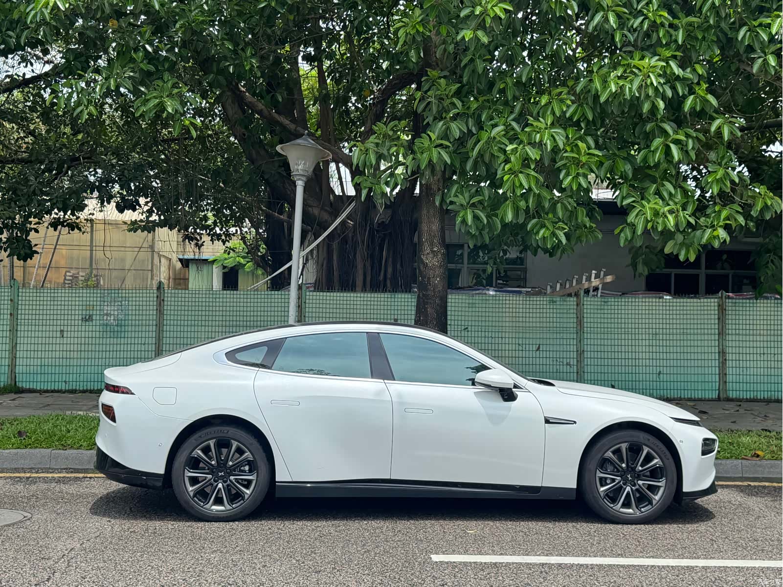 Xpeng P7, 2021 8