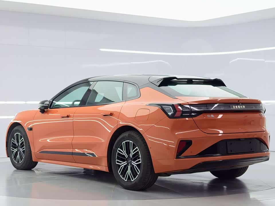 Zeekr 001