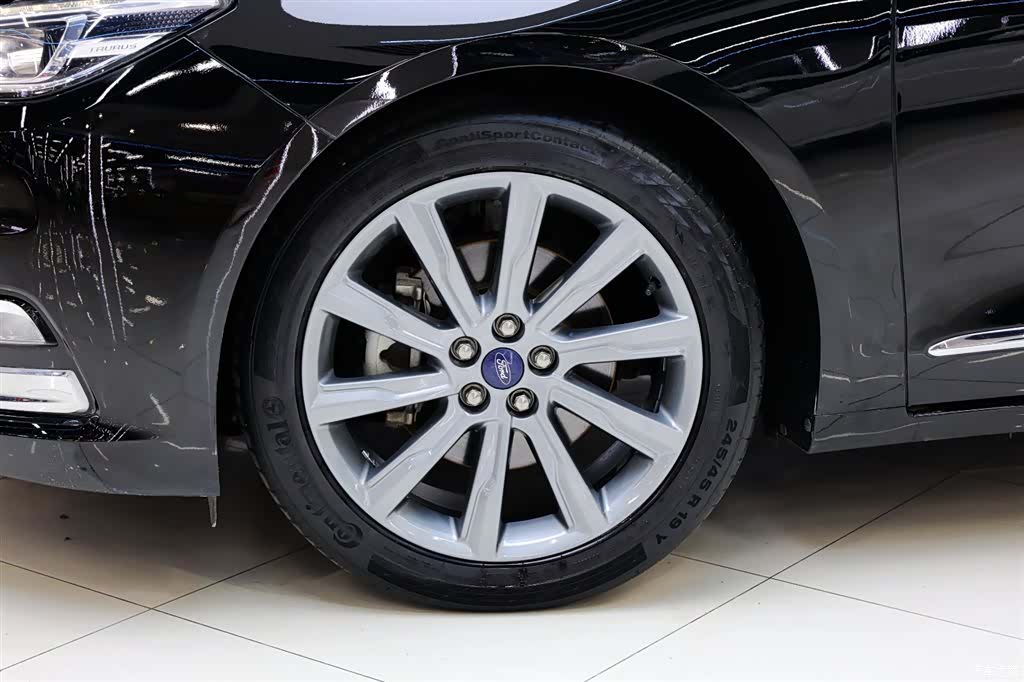 Ford Taurus, 2020 13
