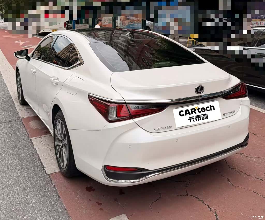 Lexus ES, 2022 7