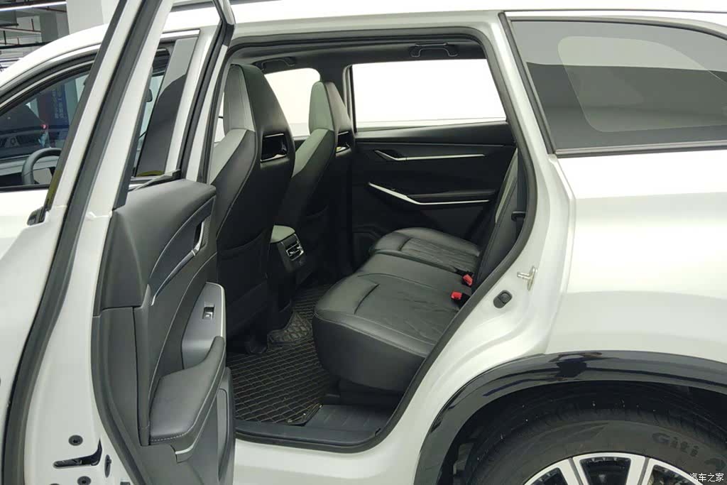 Changan CS75, 2024 11