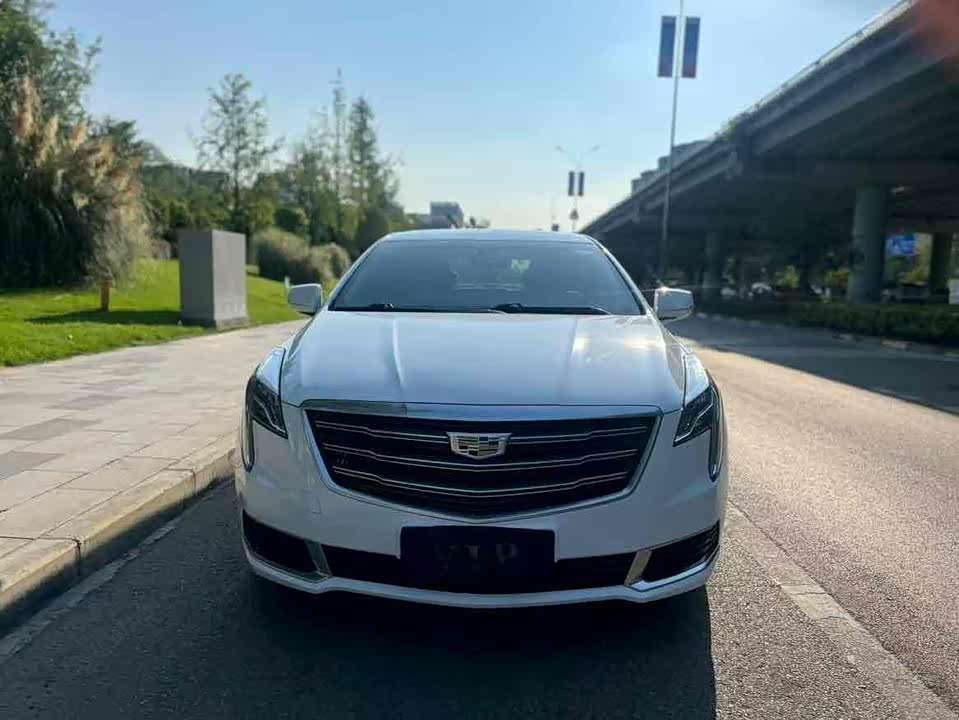 Cadillac XTS