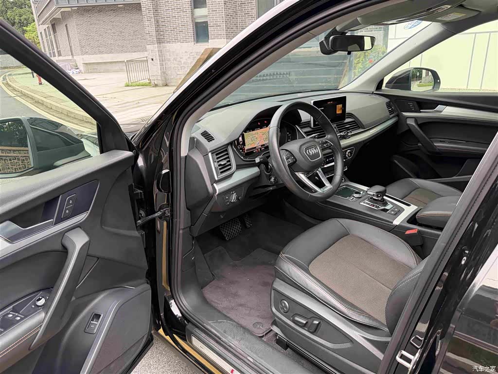 Audi Q5L, 2019 6
