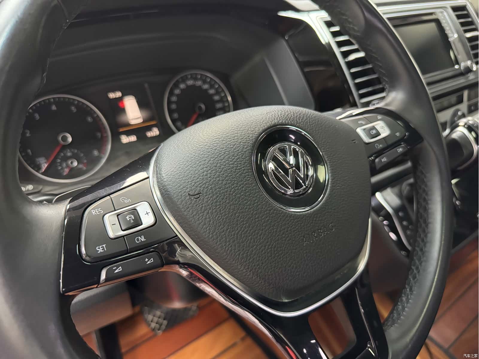Volkswagen 7, 2019 25