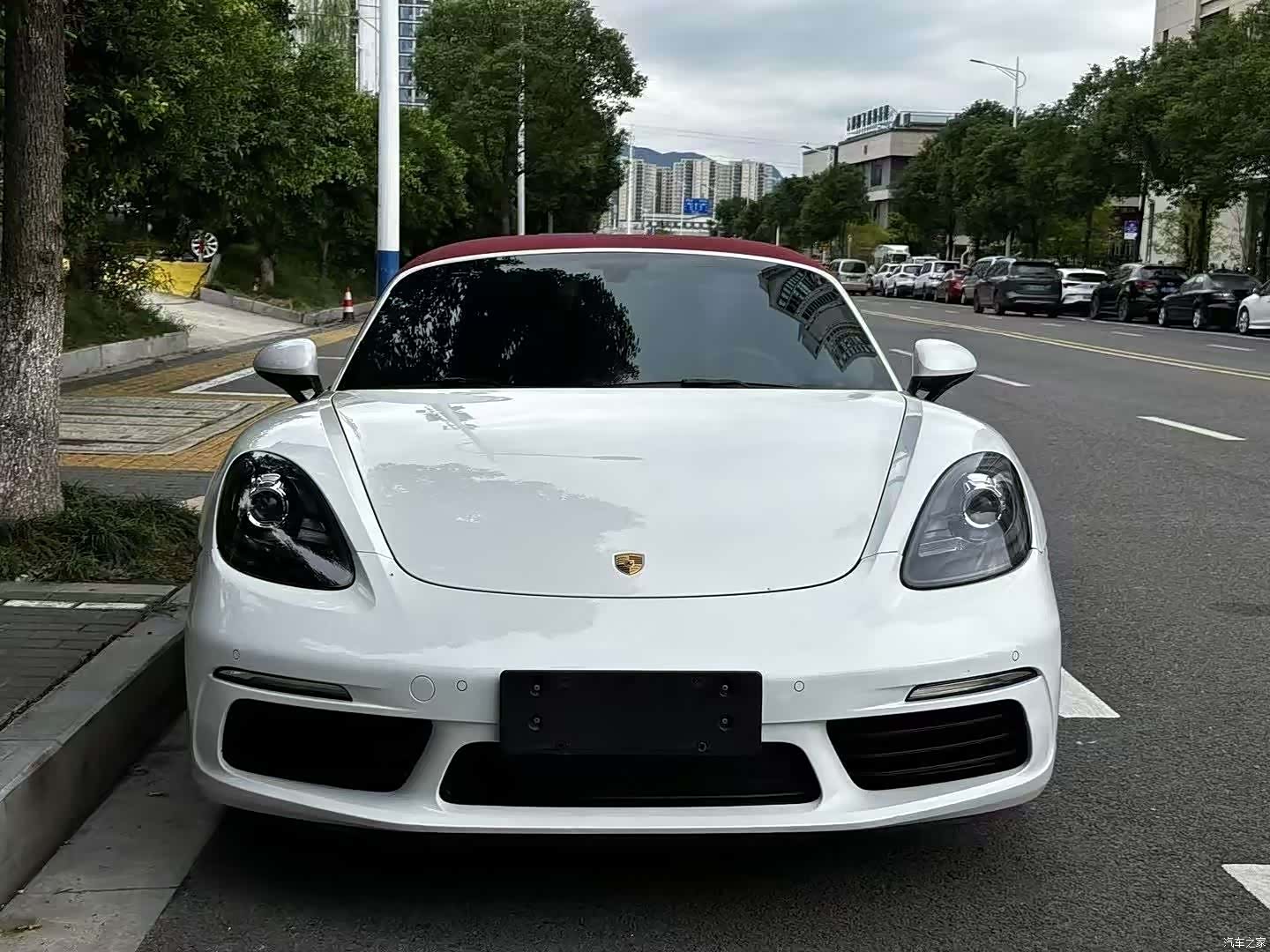 Porsche Boxster, 2018 1