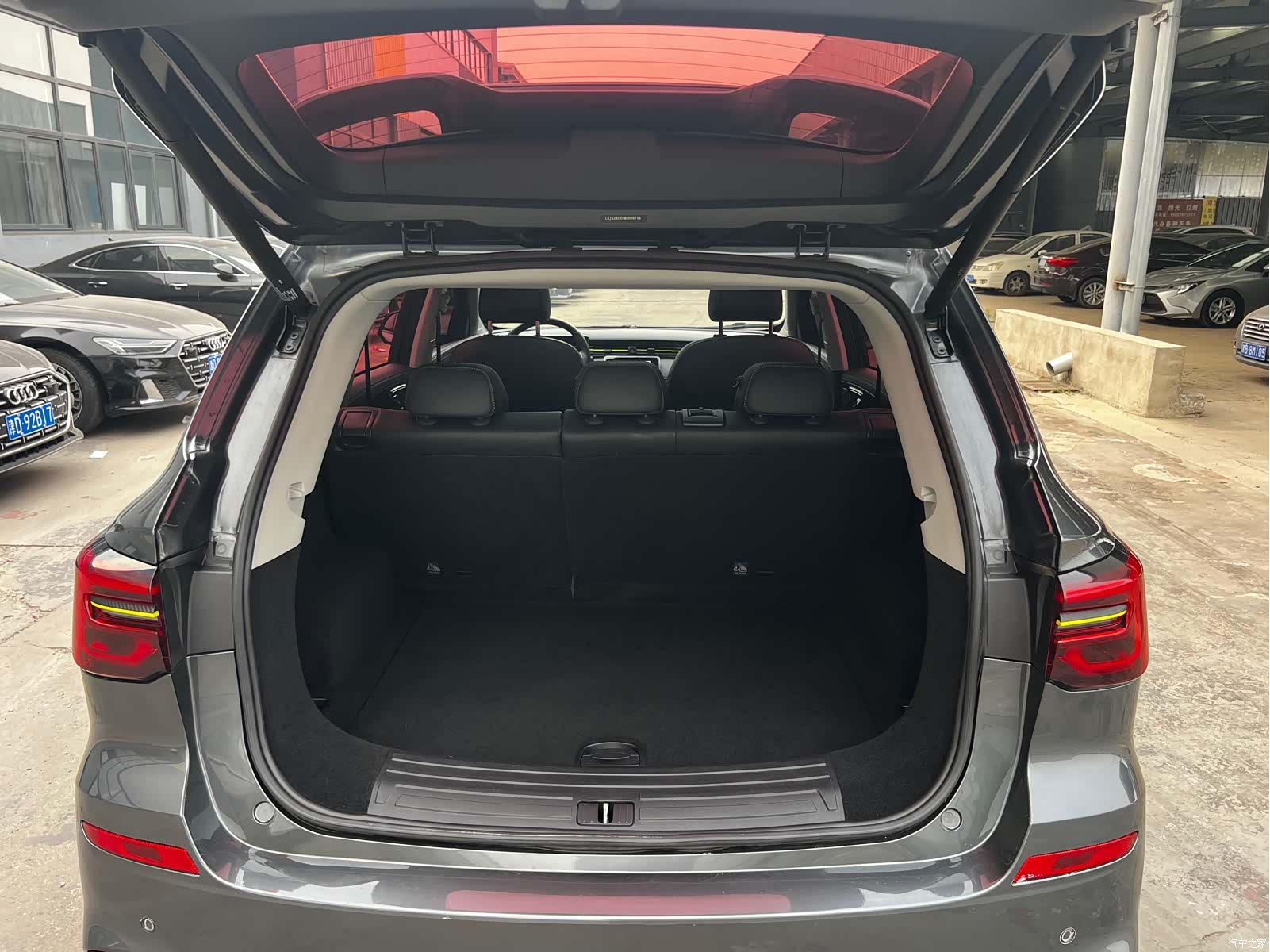 Roewe RX5, 2021 9