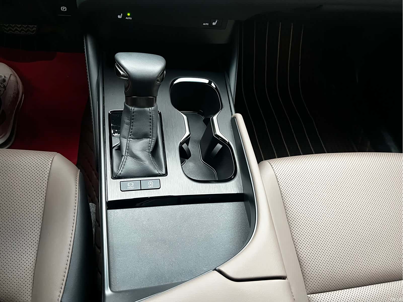 Lexus ES, 2023 16