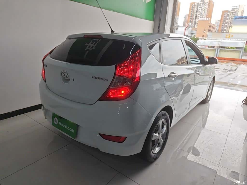 Hyundai GLX, 2015 7