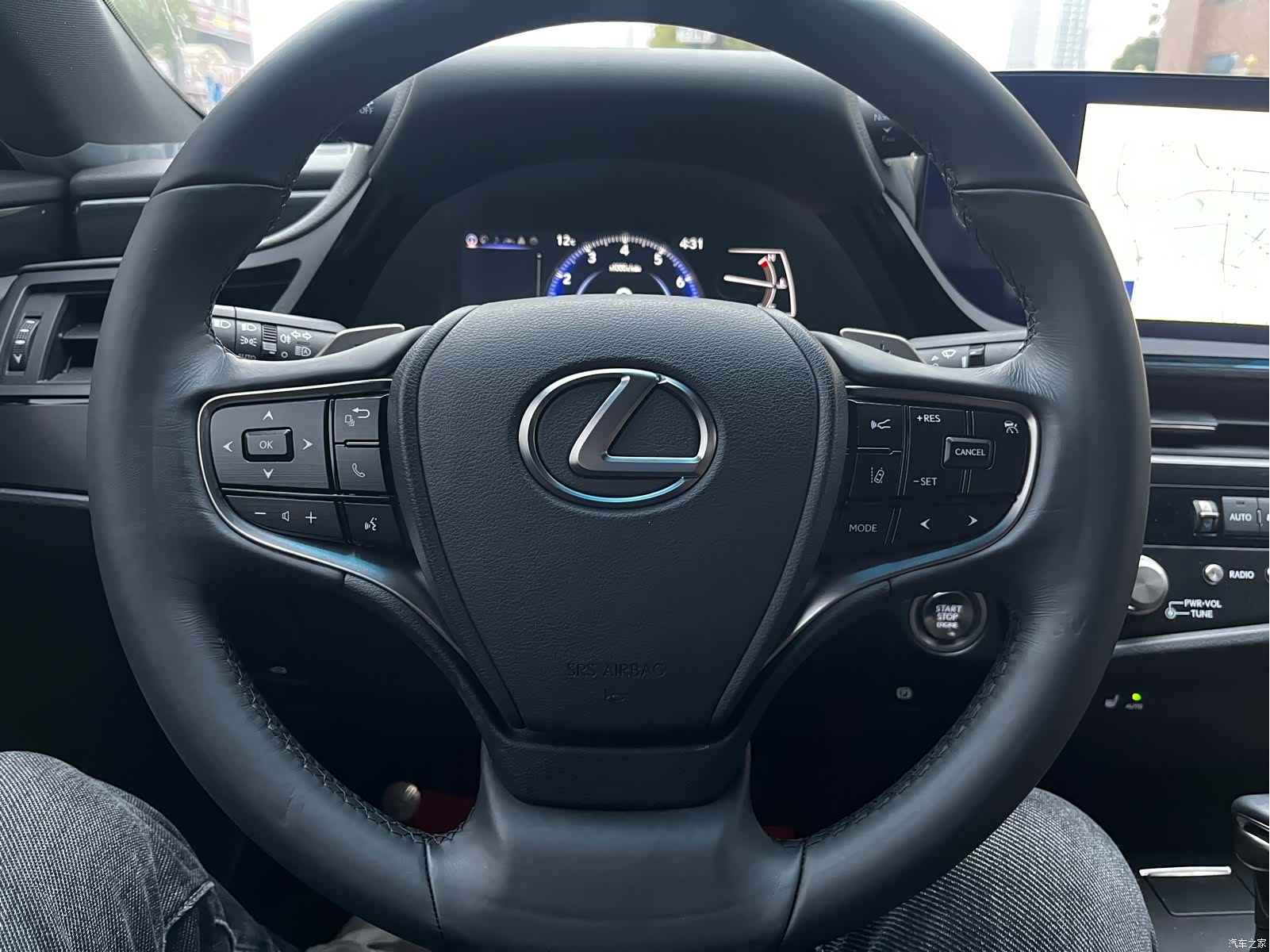 Lexus ES, 2023 15