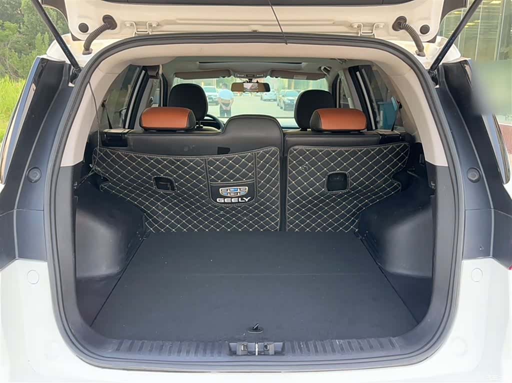 Geely X6, 2021 15