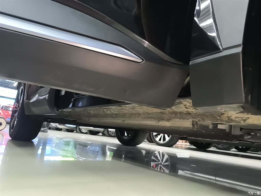 Geely Galaxy L7, 2024 21