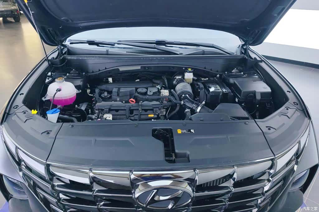 Hyundai Tucson L, 2023 10