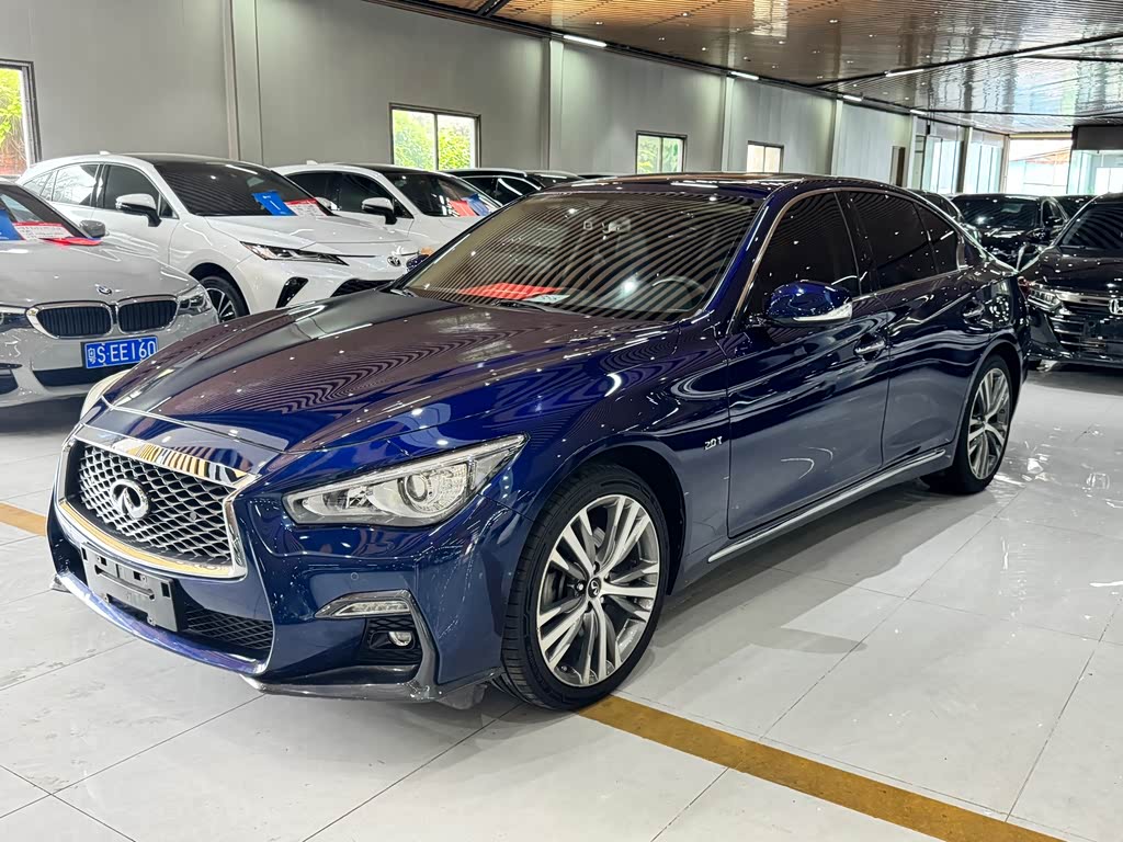 Infiniti Q50L