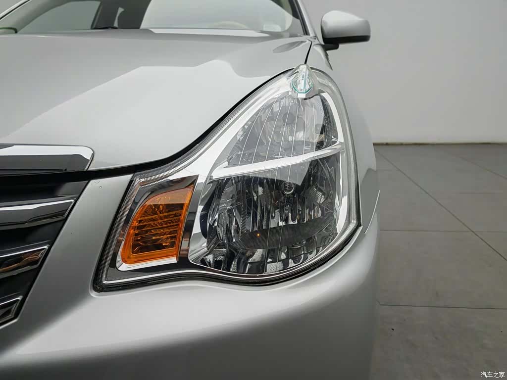 Nissan Sylphy, 2014 7