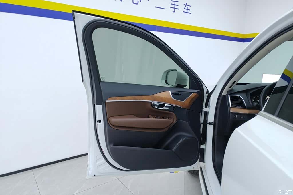 Volvo XC90, 2019 7